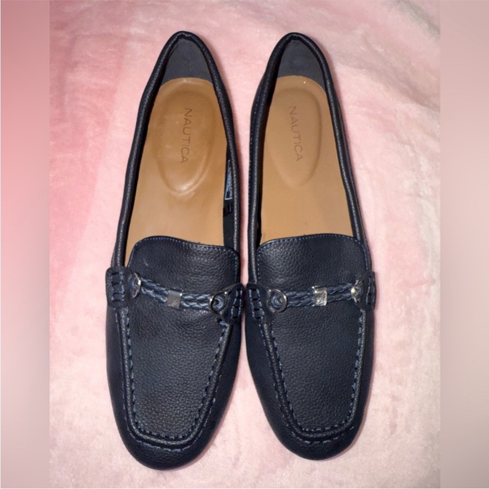 Like New náutica kini women’s black loafers size 11